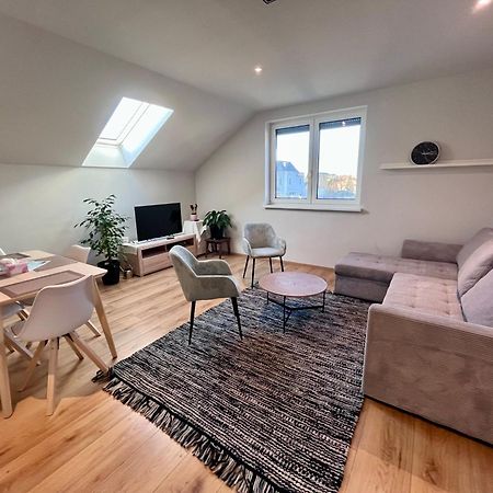 Cozy Apartment Near Vienna Airport Schwechat Luaran gambar